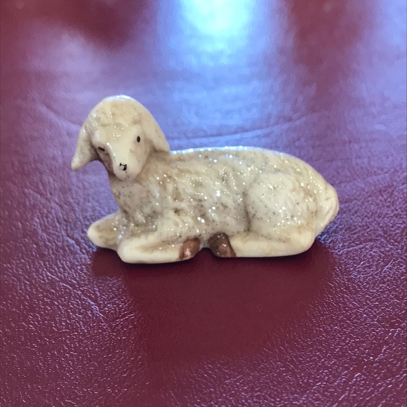 Porcelain Nativity Set - Picture 7 of 14